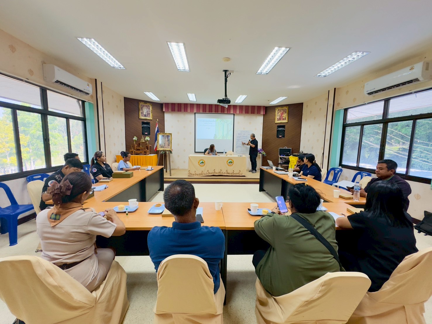 ประชุมติดตามแผนปฏิบัติการขับเคลื่อนการบริหารจัดการน้ำลุ่มน้ำคลองลำพูน